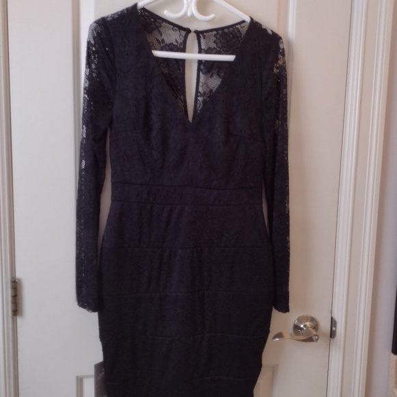 Cocktail dresses - Picture 1 of 7